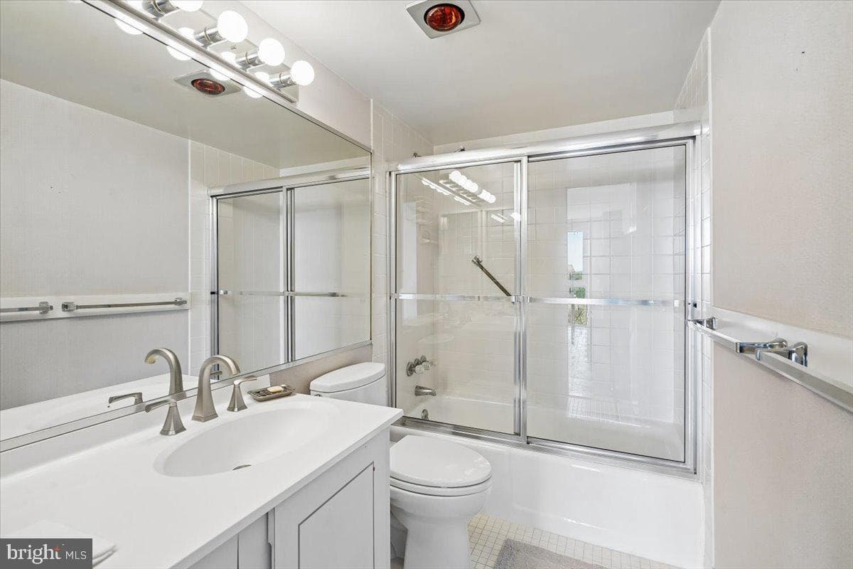 4620 N Park Avenue #1205 E photo 24