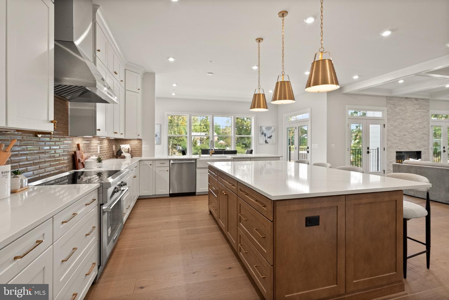 7211 Barnett Road photo 10