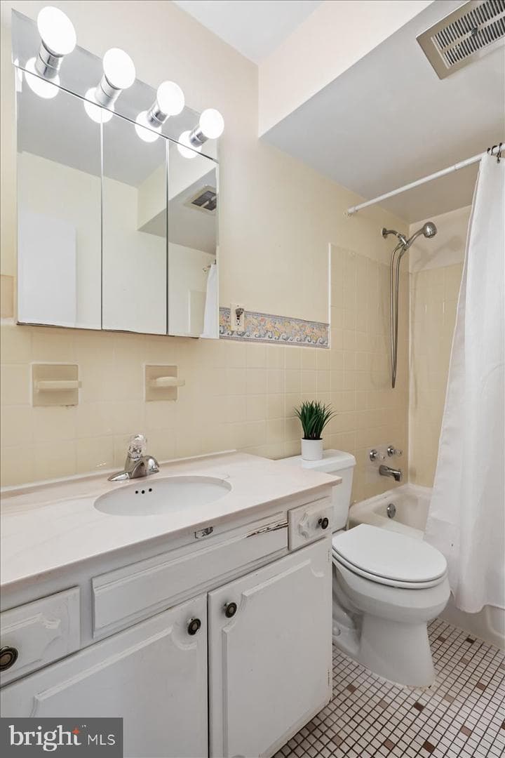 16725 Frontenac Terrace photo 44