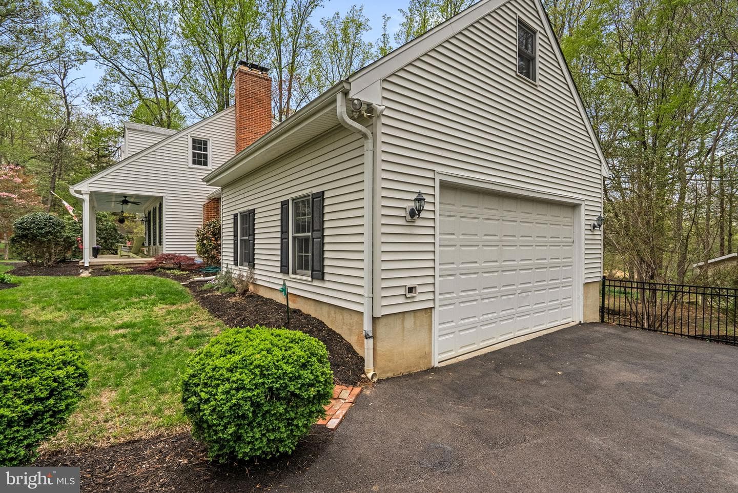 1210 Ashton Road photo 3