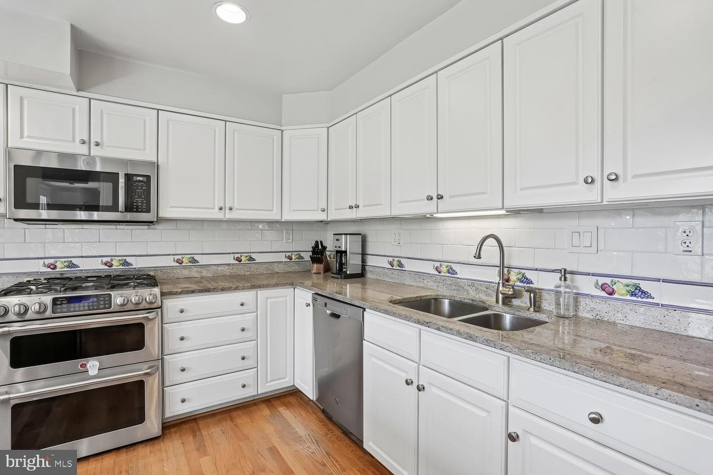 14338 Chesterfield Road photo 15