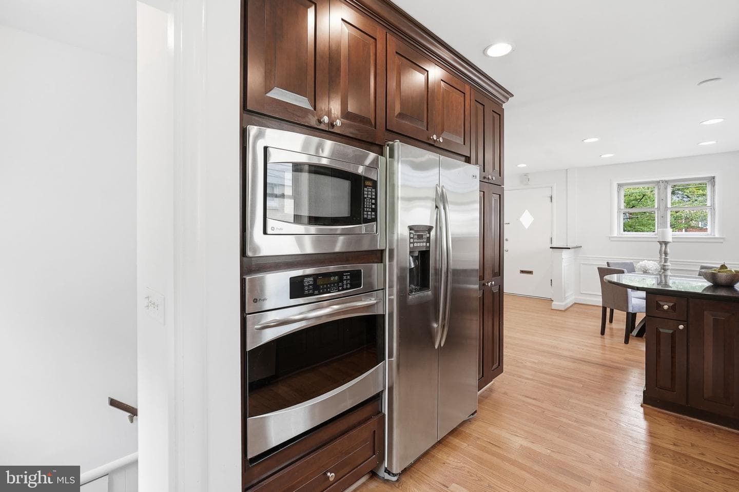 10207 Brunswick Avenue photo 10