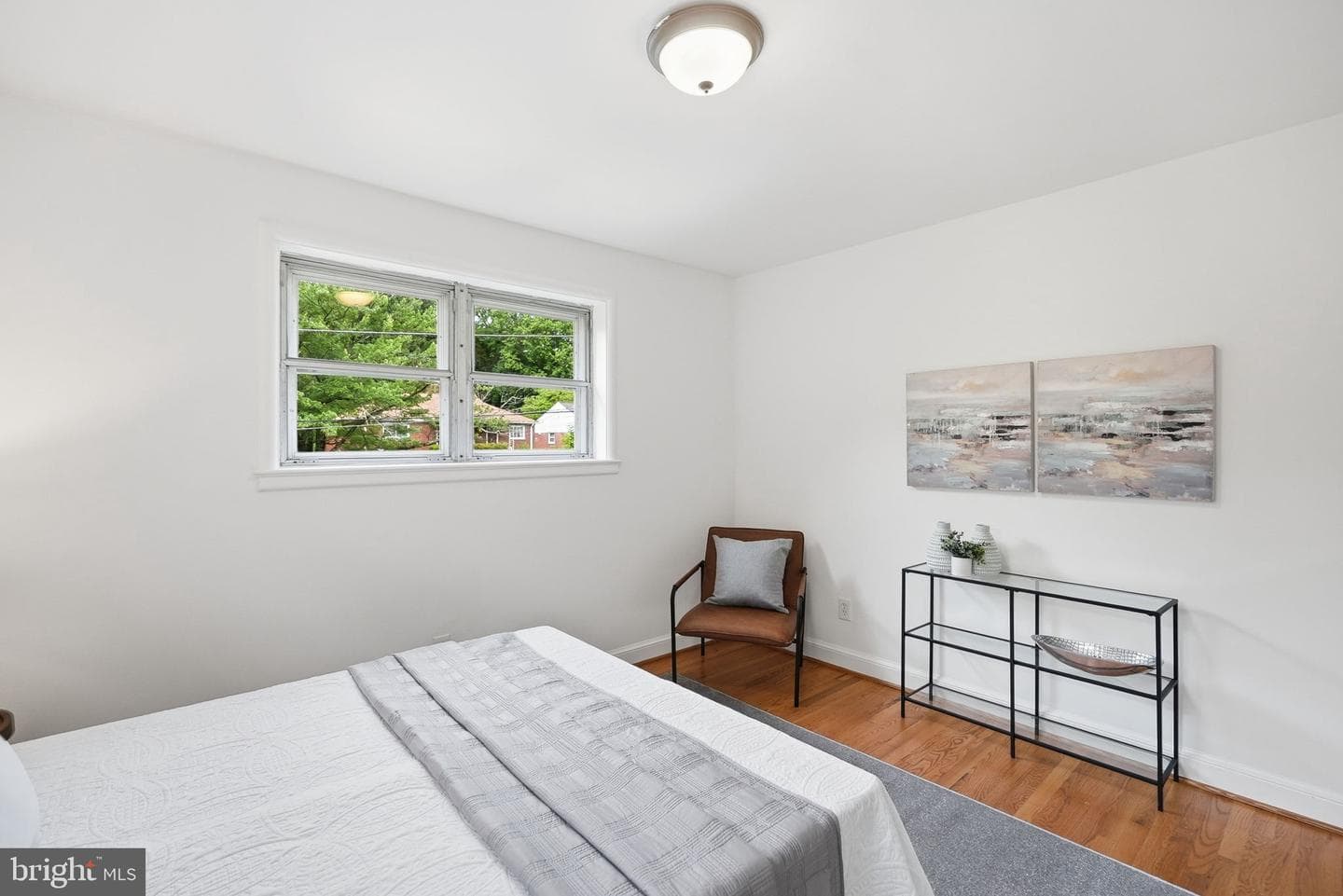10207 Brunswick Avenue photo 14