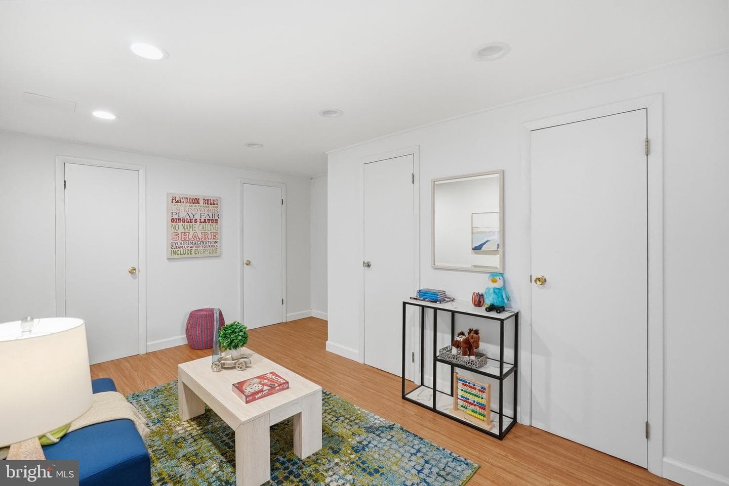 10207 Brunswick Avenue photo 22