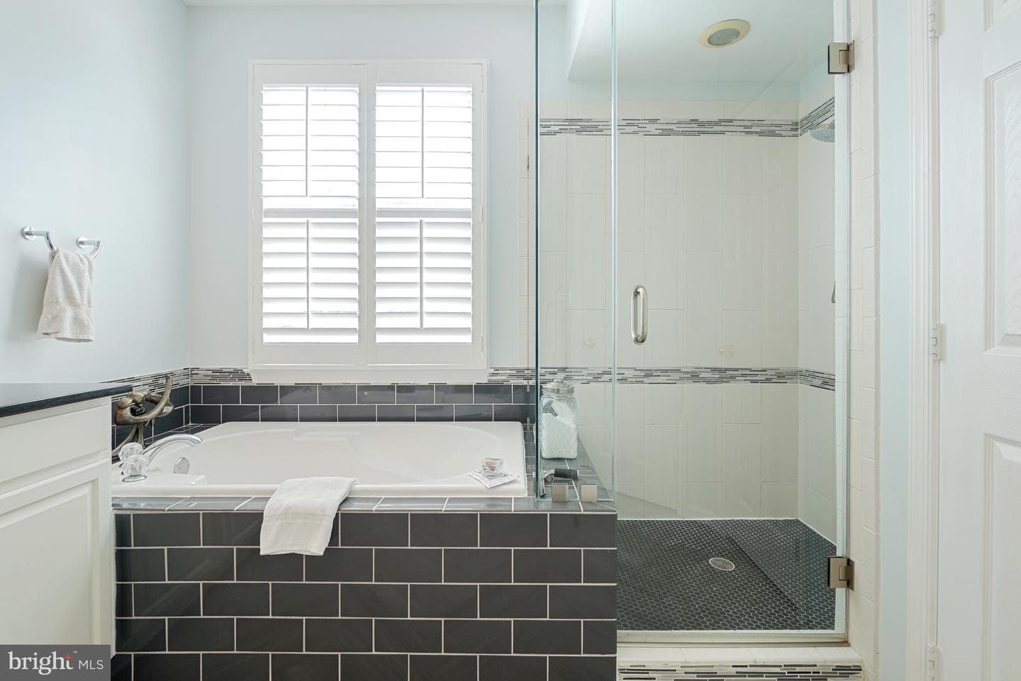 305 Hart Road photo 29