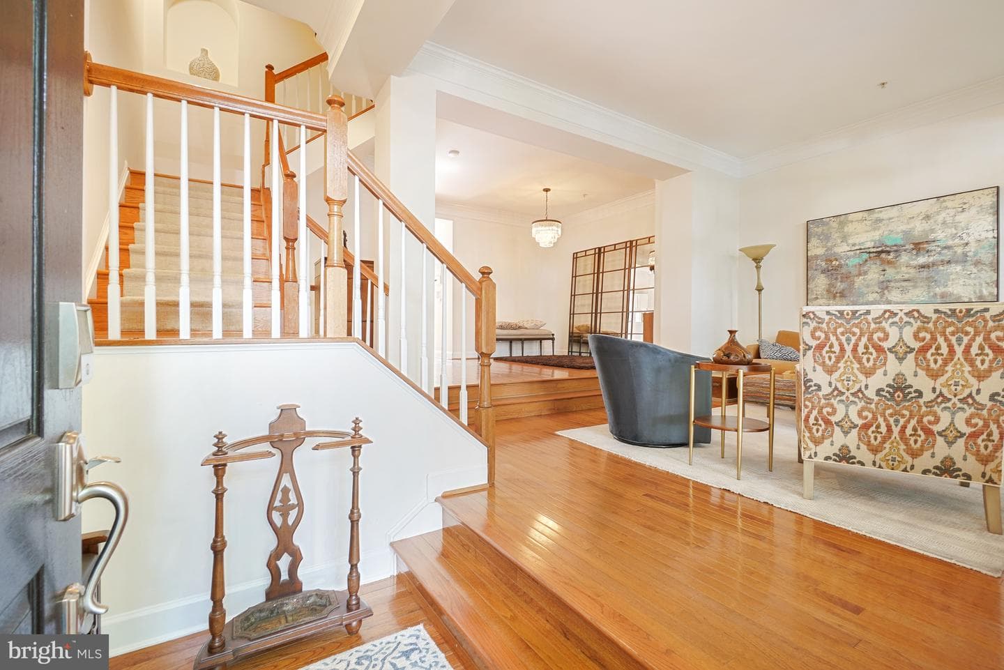 305 Hart Road photo 3
