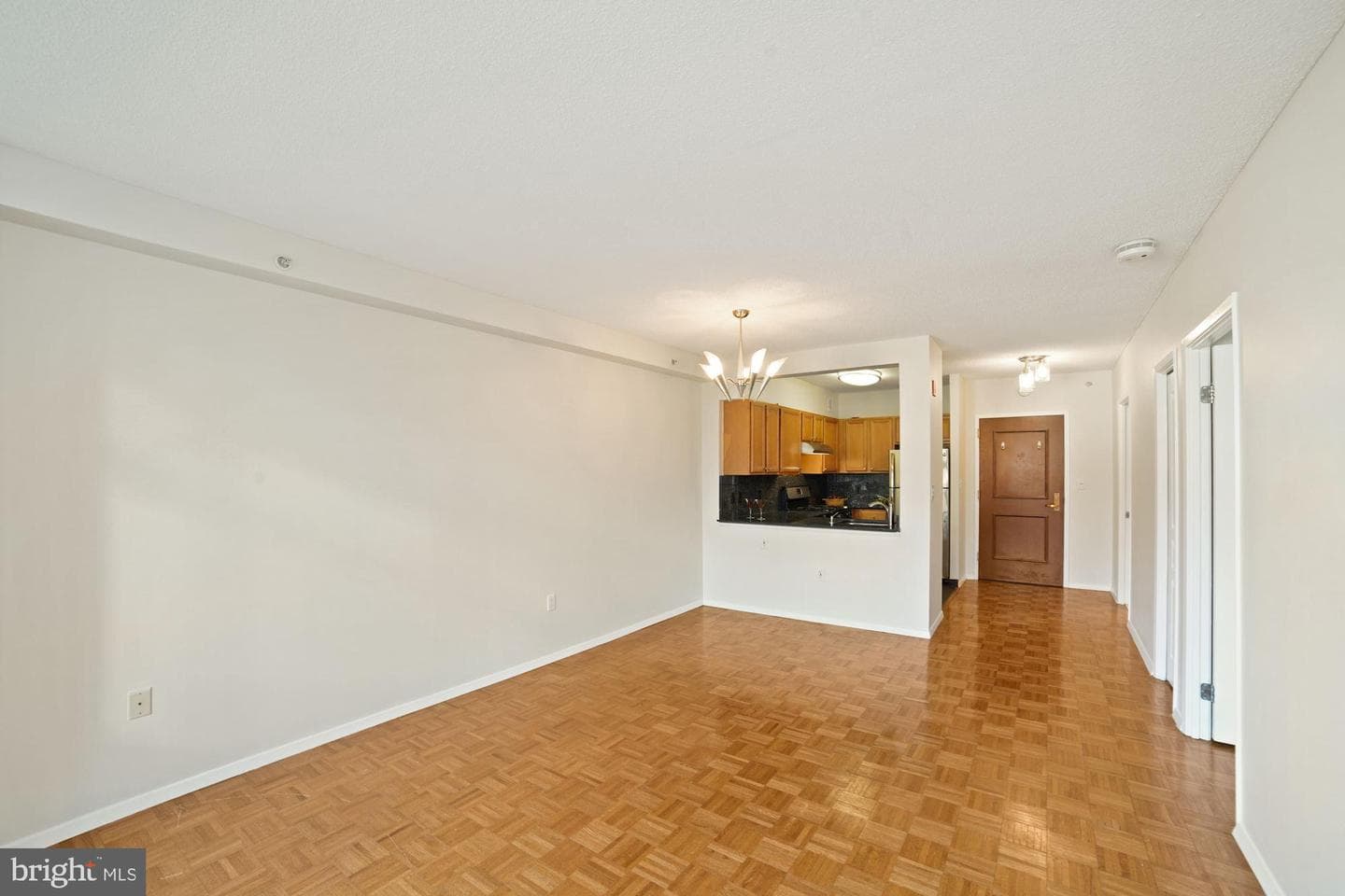 7111 Woodmont Avenue #514 photo 17