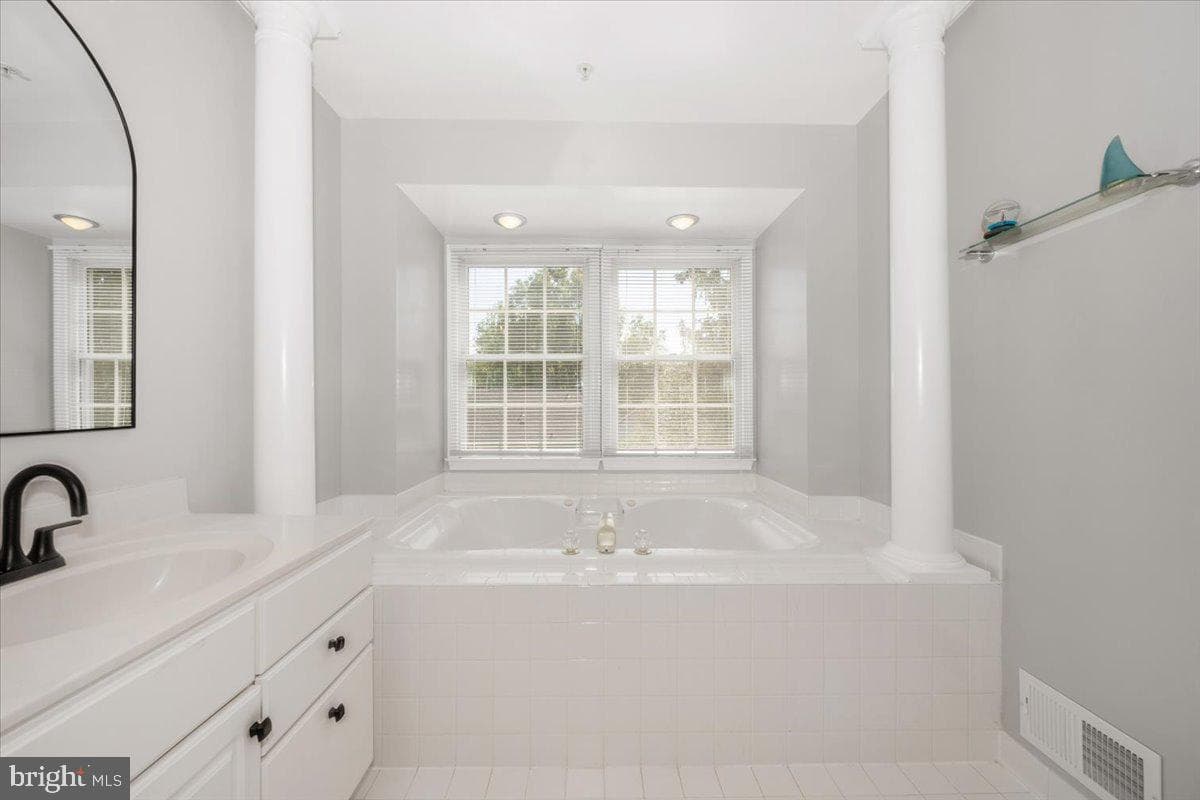 15814 Glacier Court photo 27