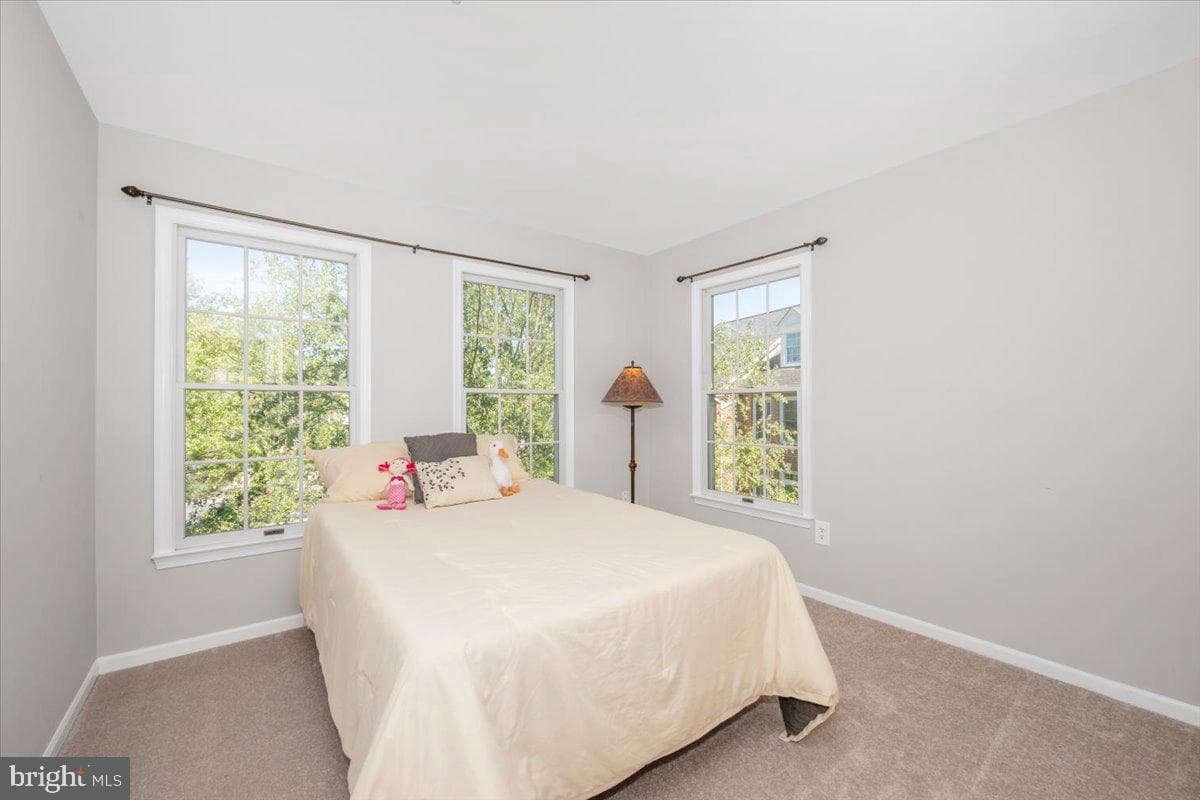 15814 Glacier Court photo 34