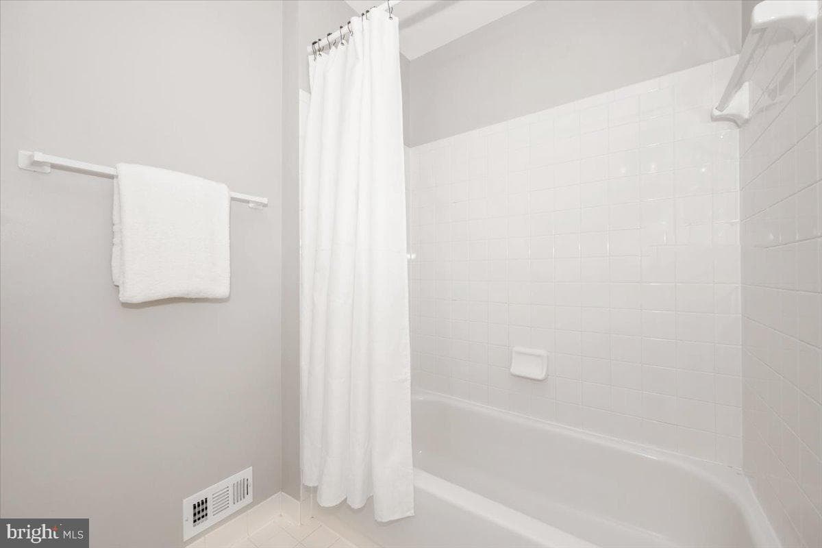 15814 Glacier Court photo 37