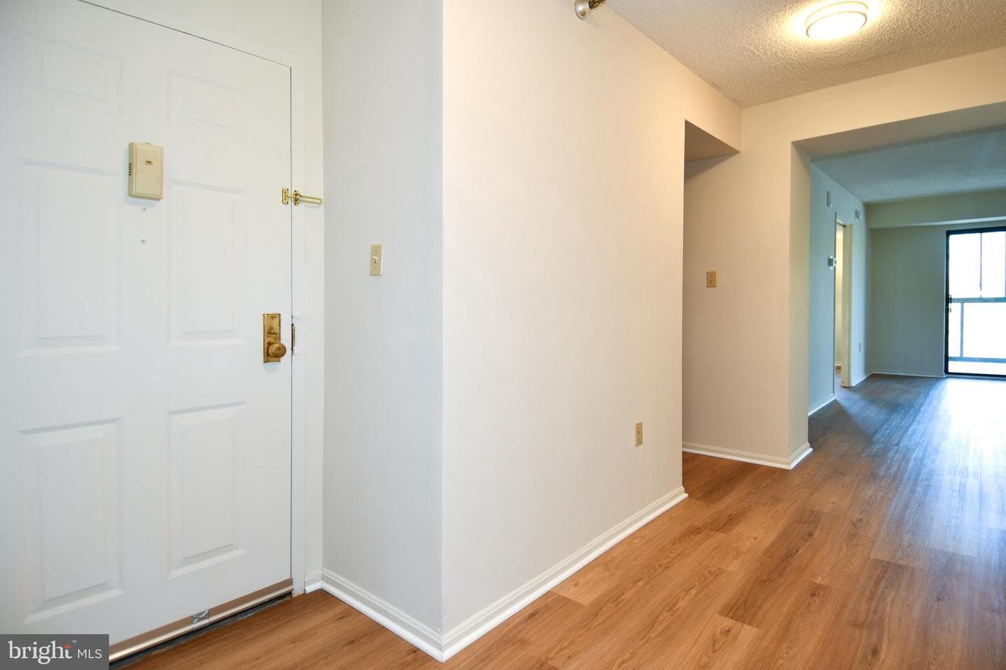 15101 Interlachen Drive #1-526 photo 6