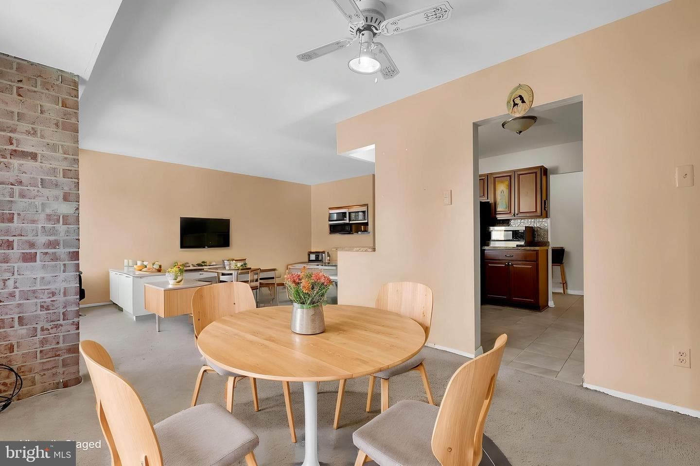19309 Club House Road #19309 photo 7