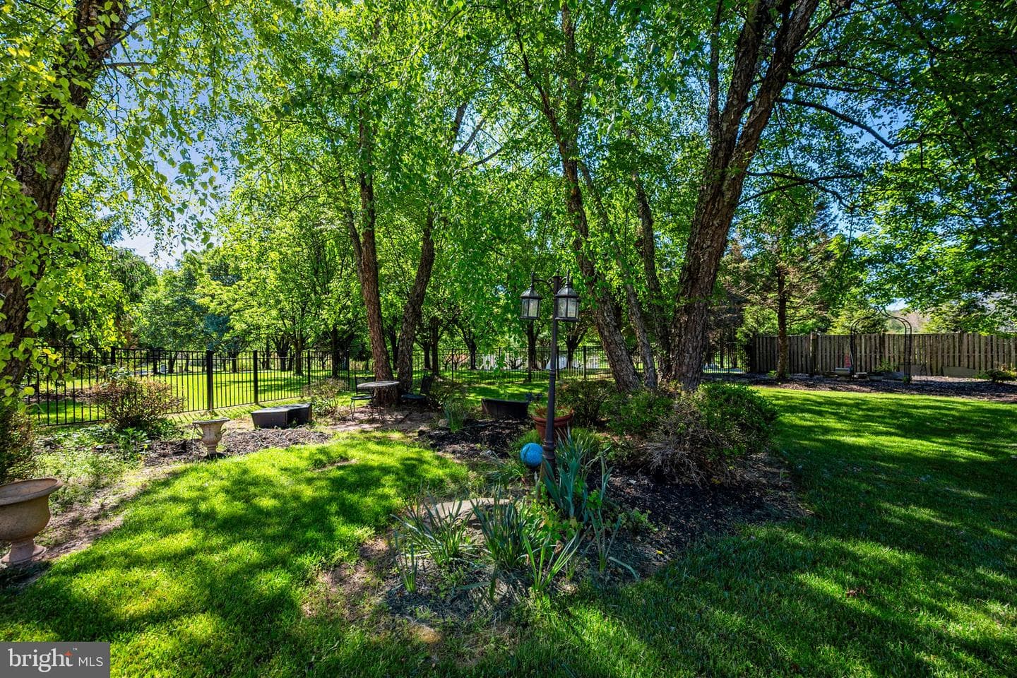2112 Bordly Drive photo 85