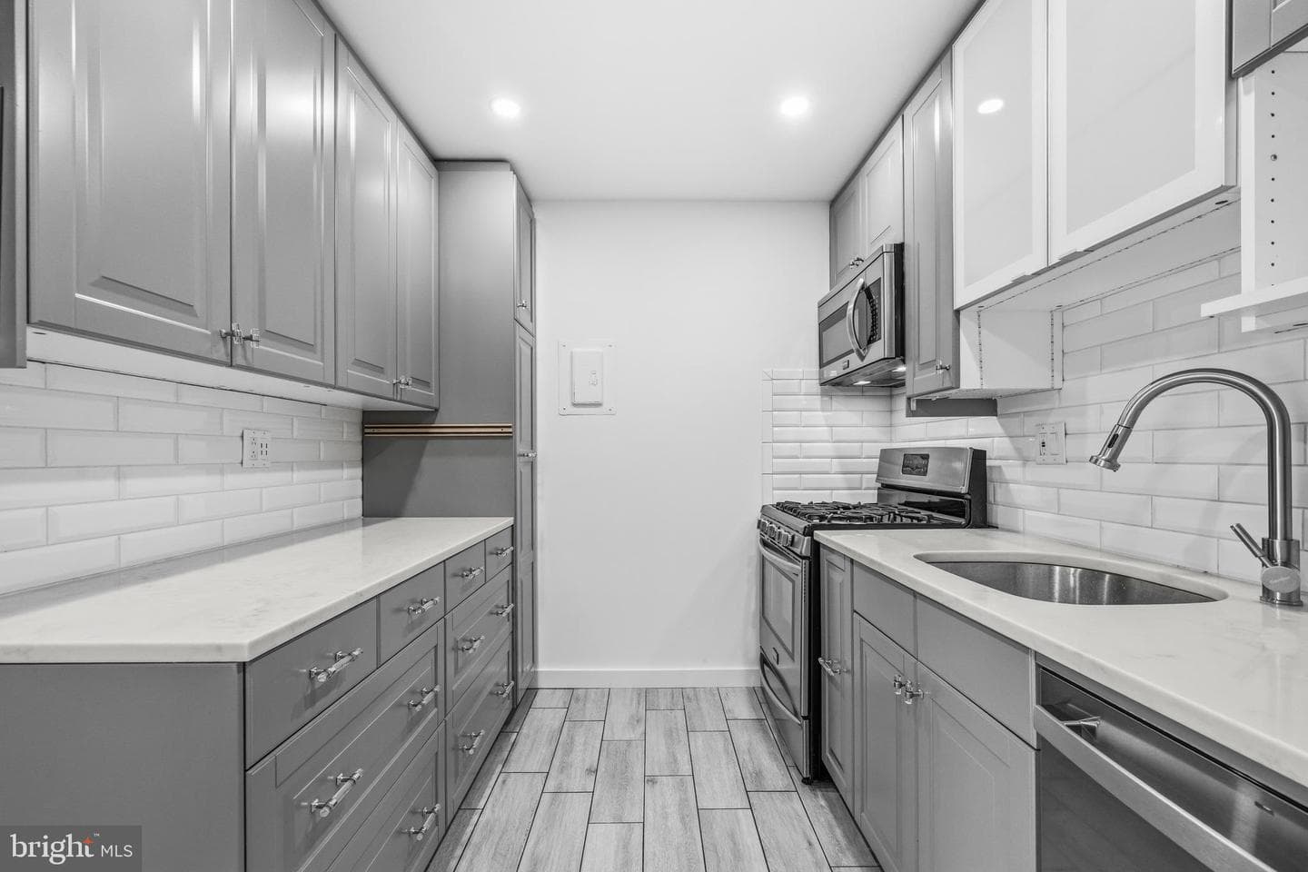 11911 Parklawn Drive #301 photo 10