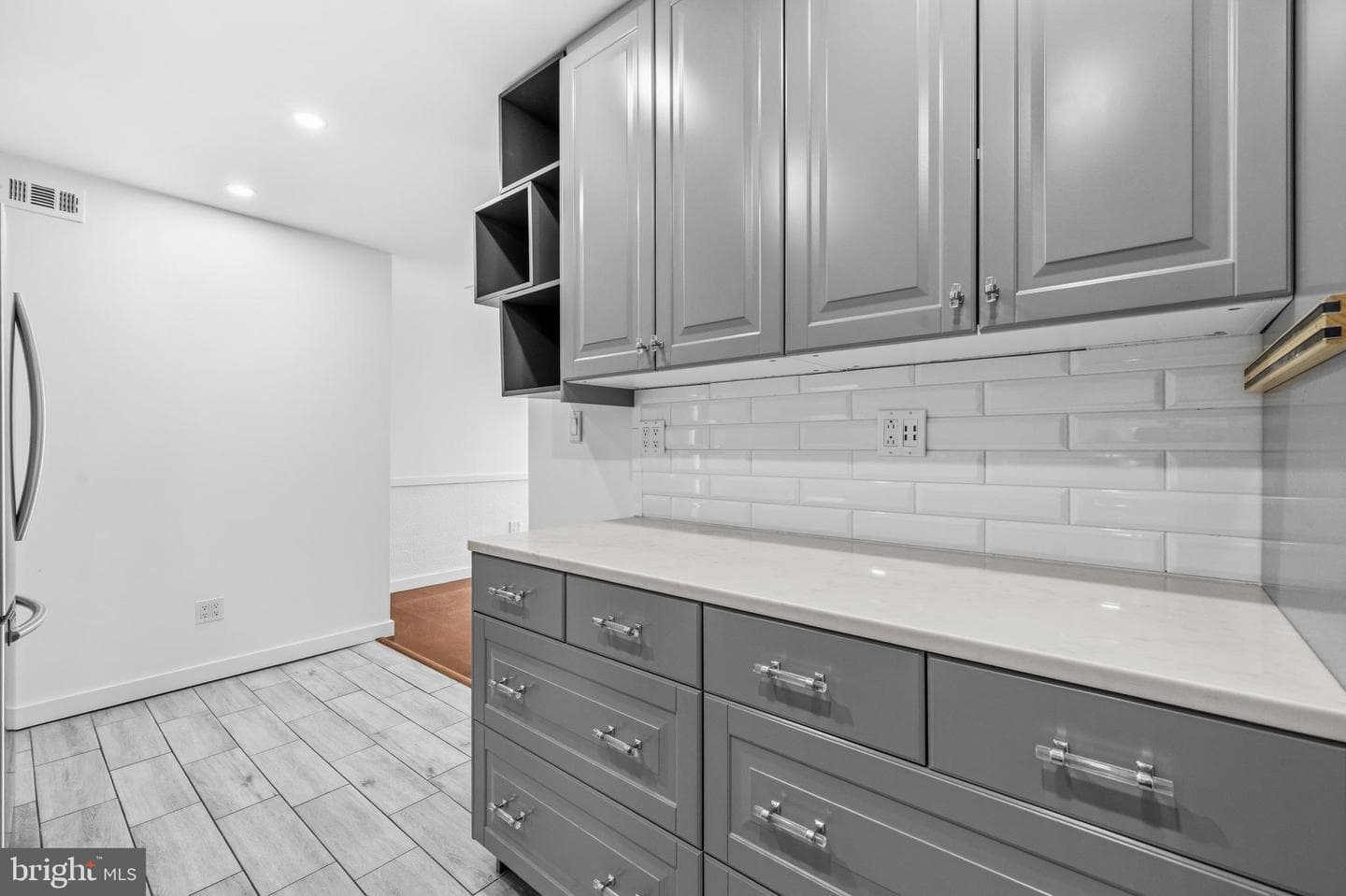 11911 Parklawn Drive #301 photo 11
