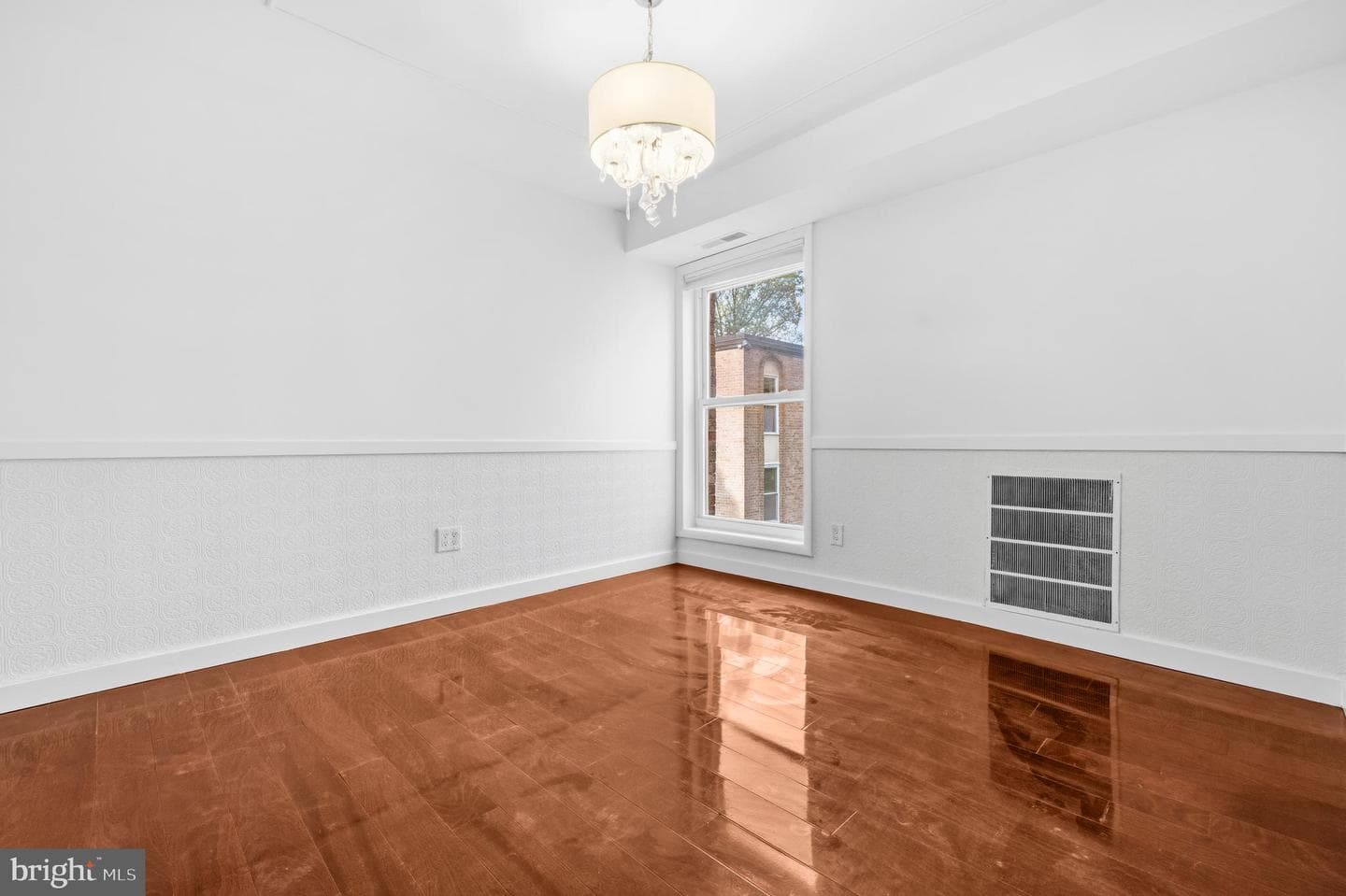 11911 Parklawn Drive #301 photo 19