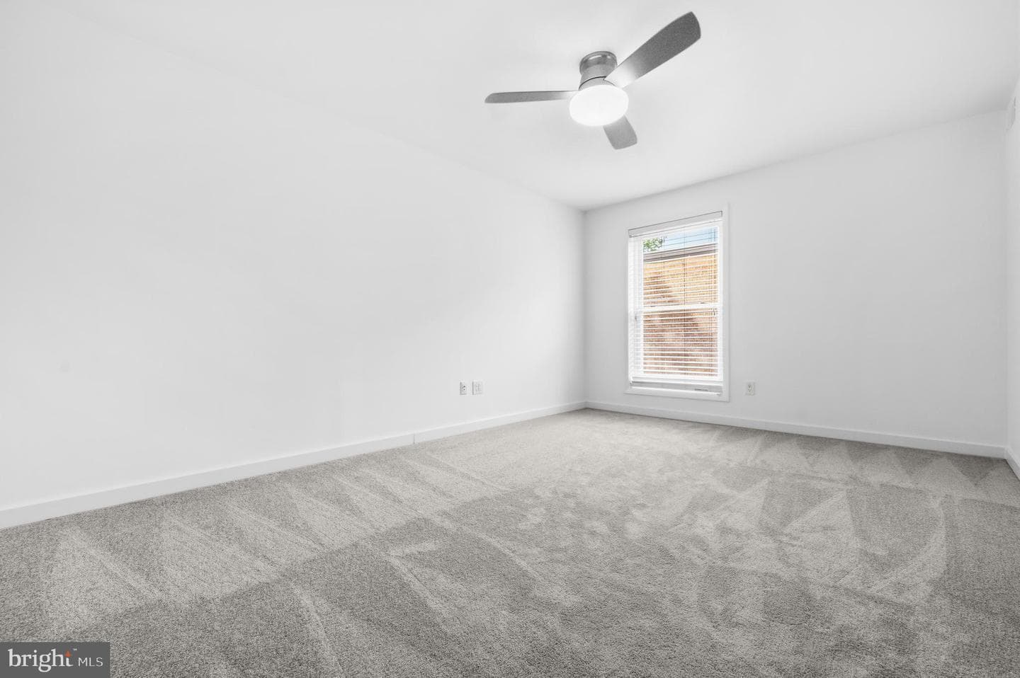 11911 Parklawn Drive #301 photo 23