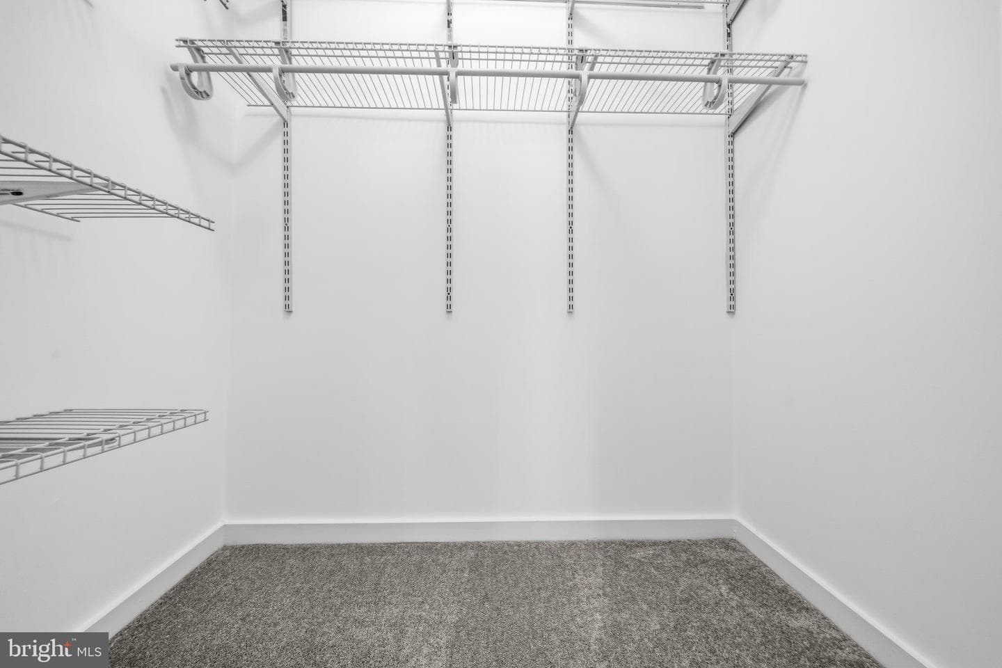 11911 Parklawn Drive #301 photo 28