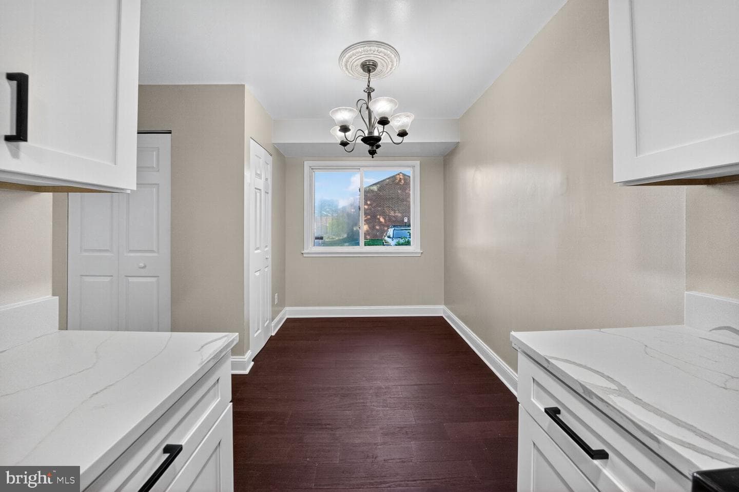 10022 Wedge Way photo 5