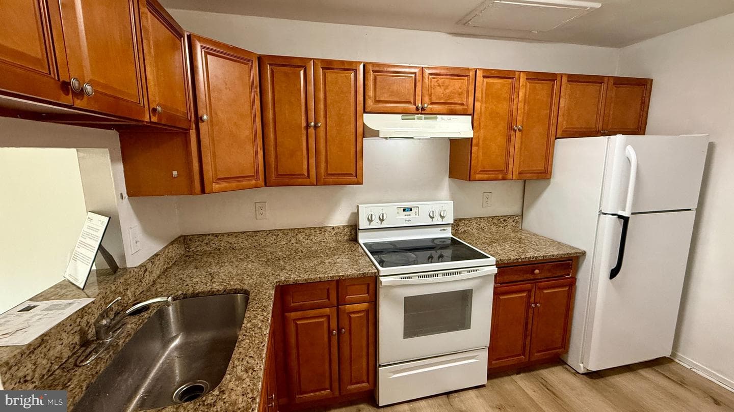 10044 Forest View Place photo 3