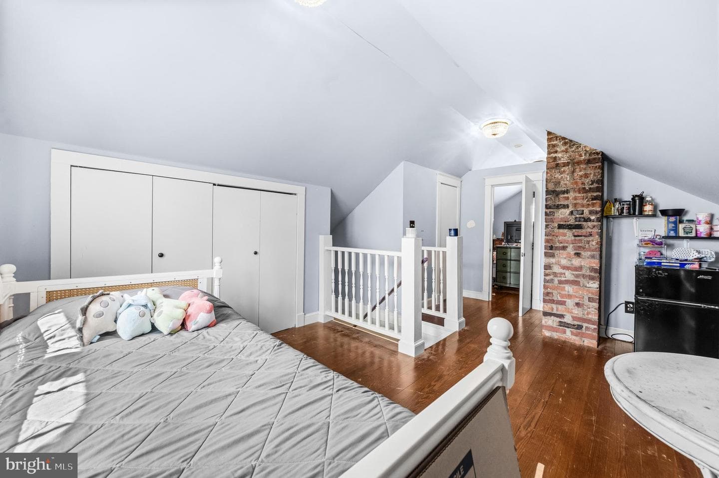 8 James Street photo 22