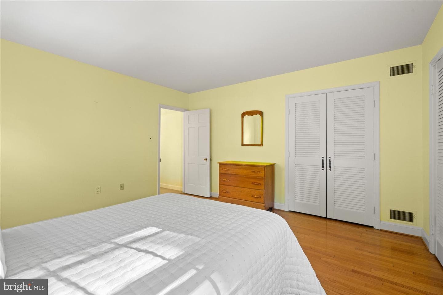 7030 Longwood Drive photo 25