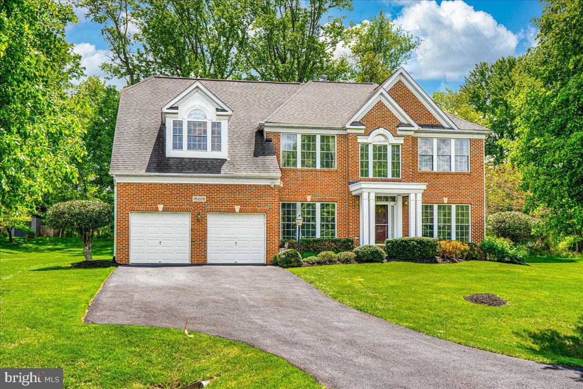 15205 Lions Den Road
