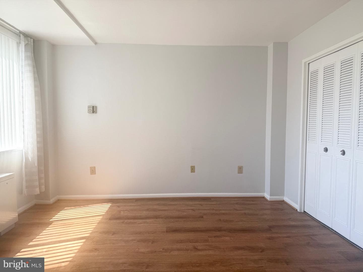 10401 Grosvenor Place #1128 photo 6