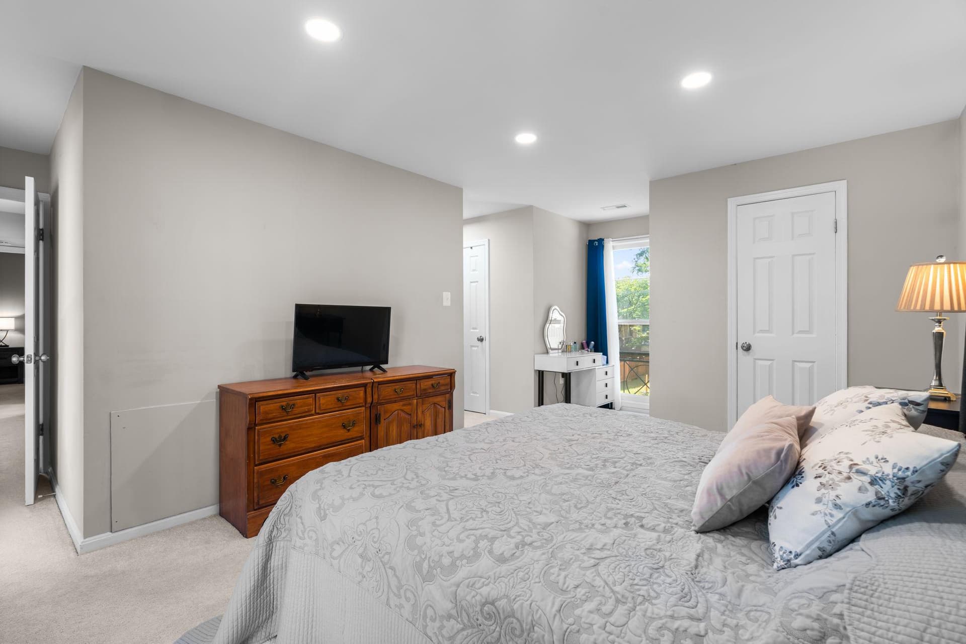 838 Quince Orchard Boulevard #102 photo 13