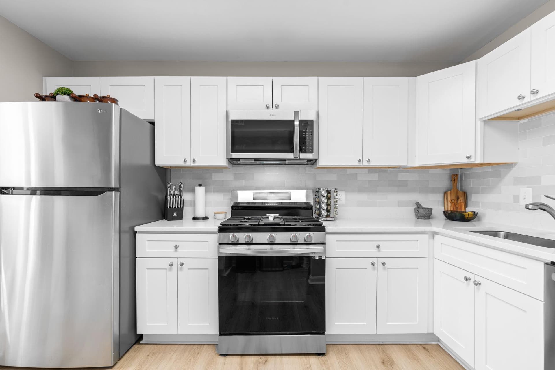 838 Quince Orchard Boulevard #102 photo 6