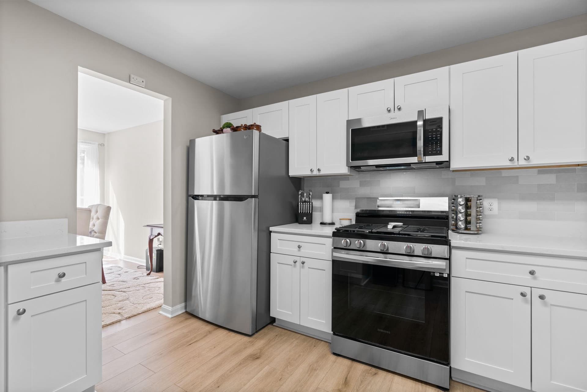 838 Quince Orchard Boulevard #102 photo 7