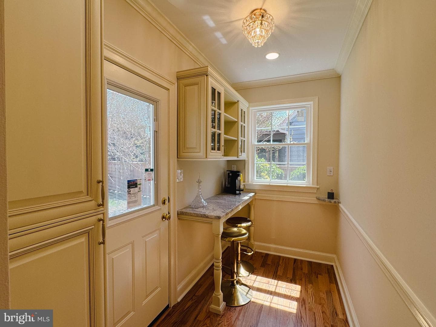 9421 Thornhill Road photo 13