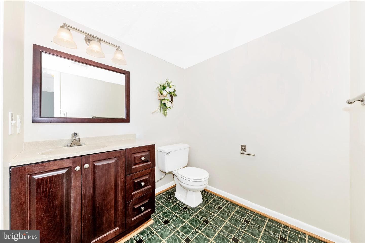 20516 Highland Hall Drive photo 39