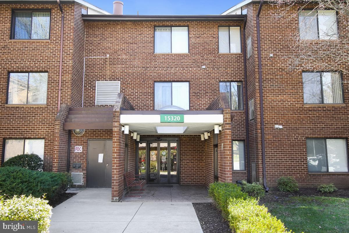 15320 Pine Orchard Drive #83-2j photo 3