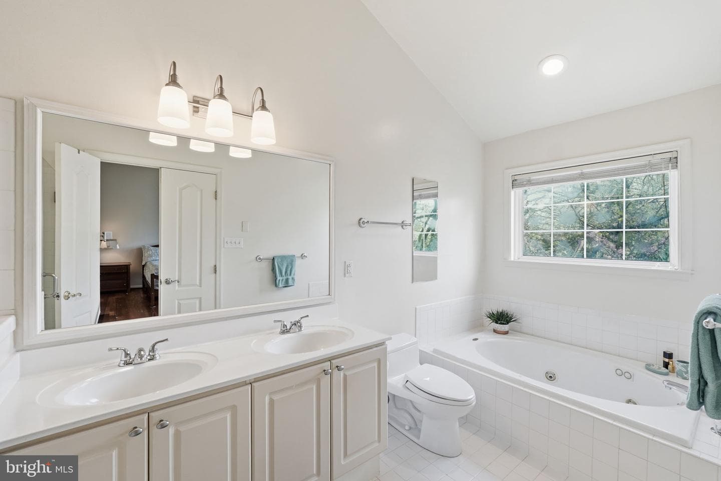 5918 Halpine Road photo 20