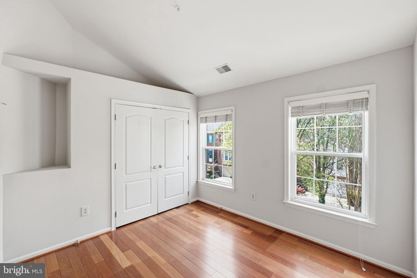 5918 Halpine Road photo 28