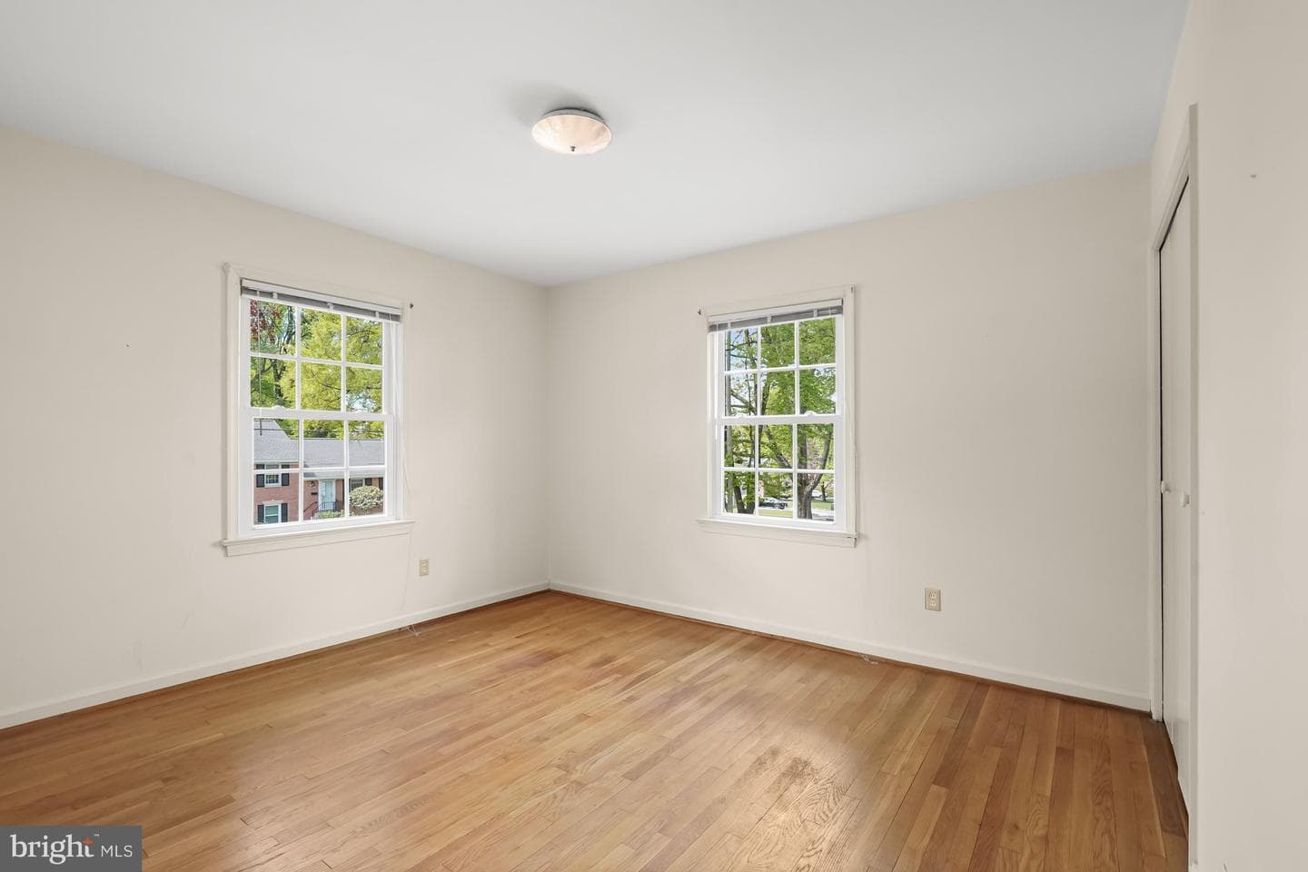 9720 Byeforde Road photo 12