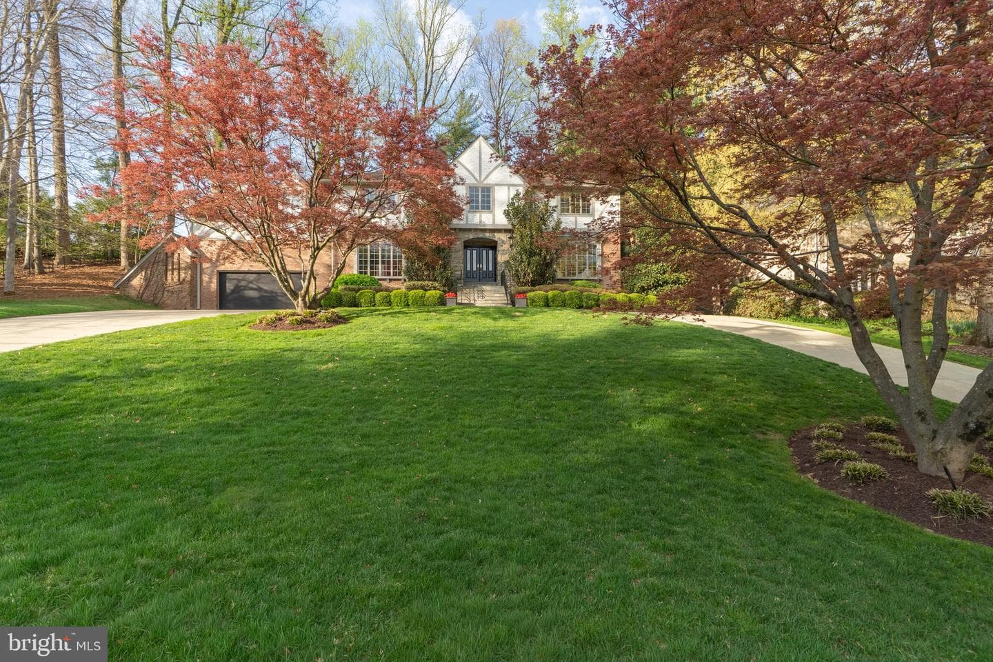 7204 Loch Lomond Drive photo 3