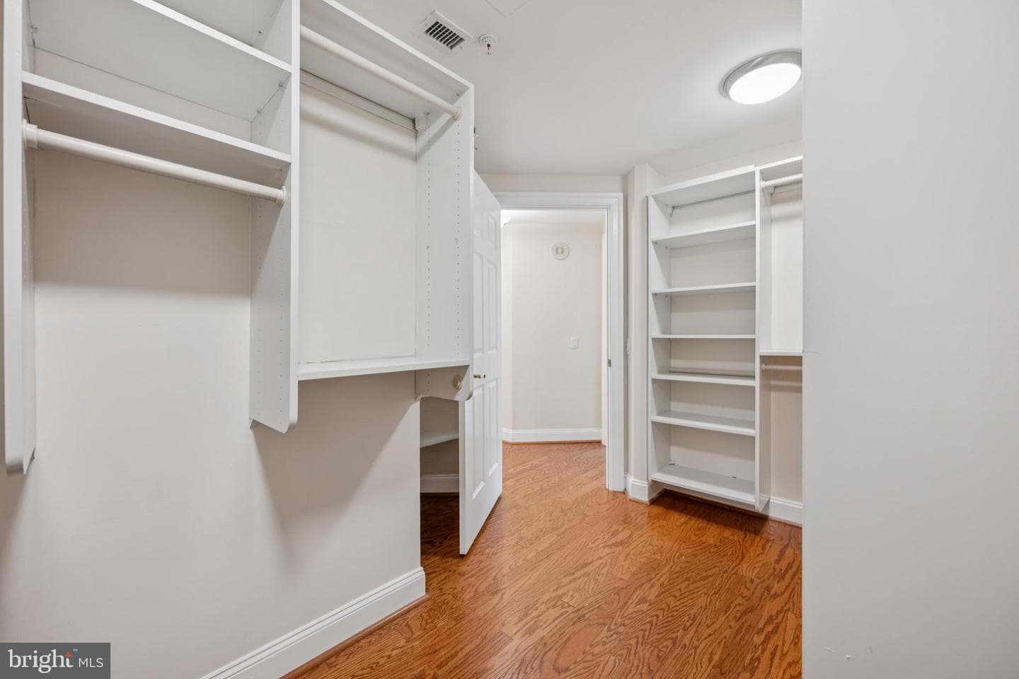 5630 Wisconsin Avenue #506 photo 11