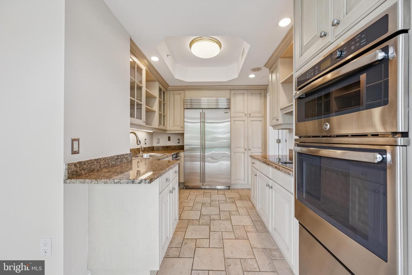 5630 Wisconsin Avenue #506 photo 5
