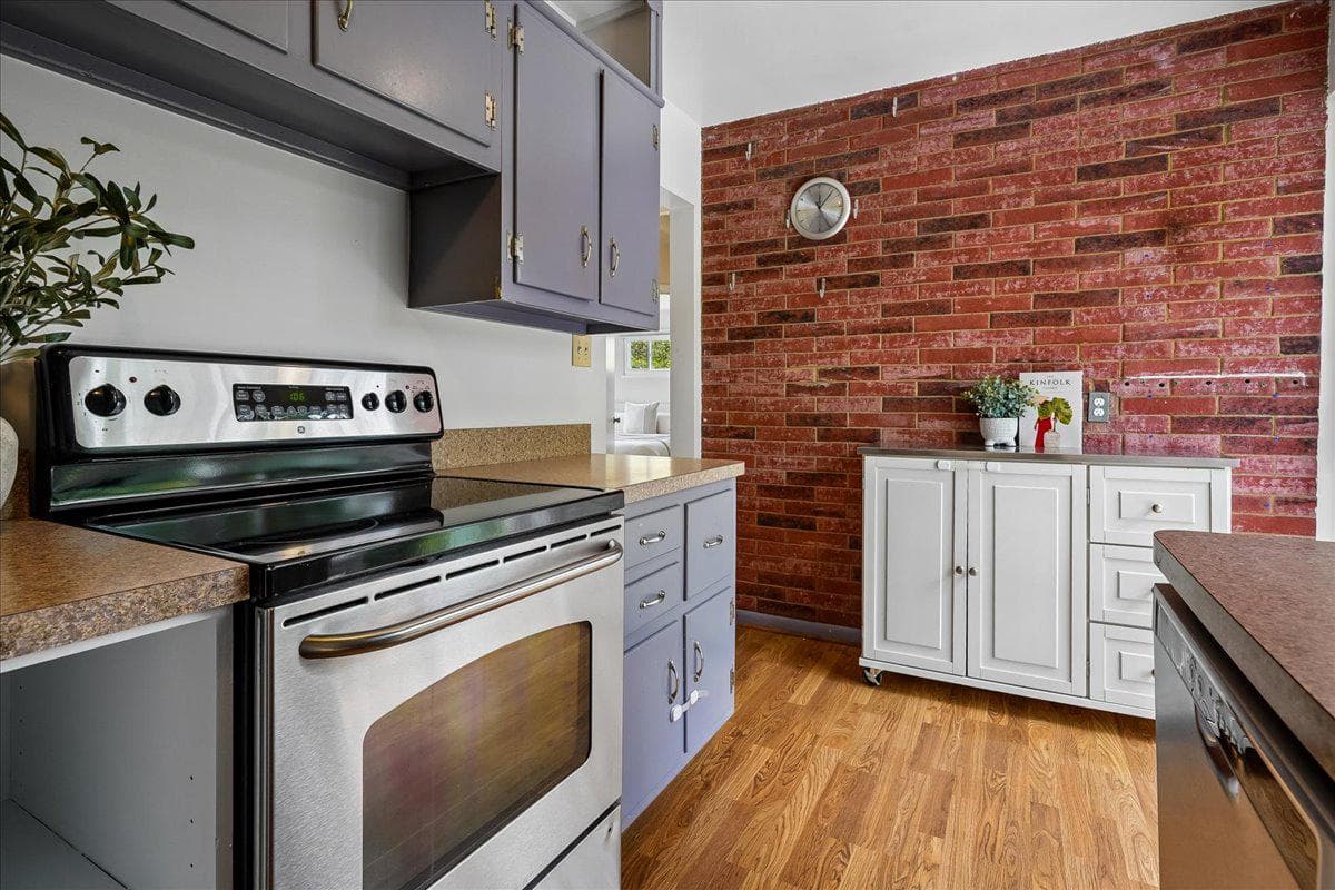 104 Belton Road photo 25