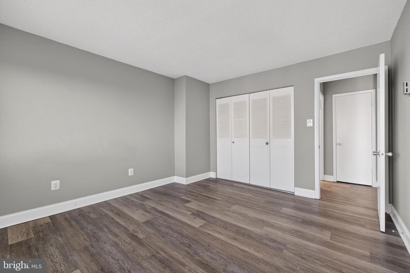 1121 University Boulevard W #912-B photo 23