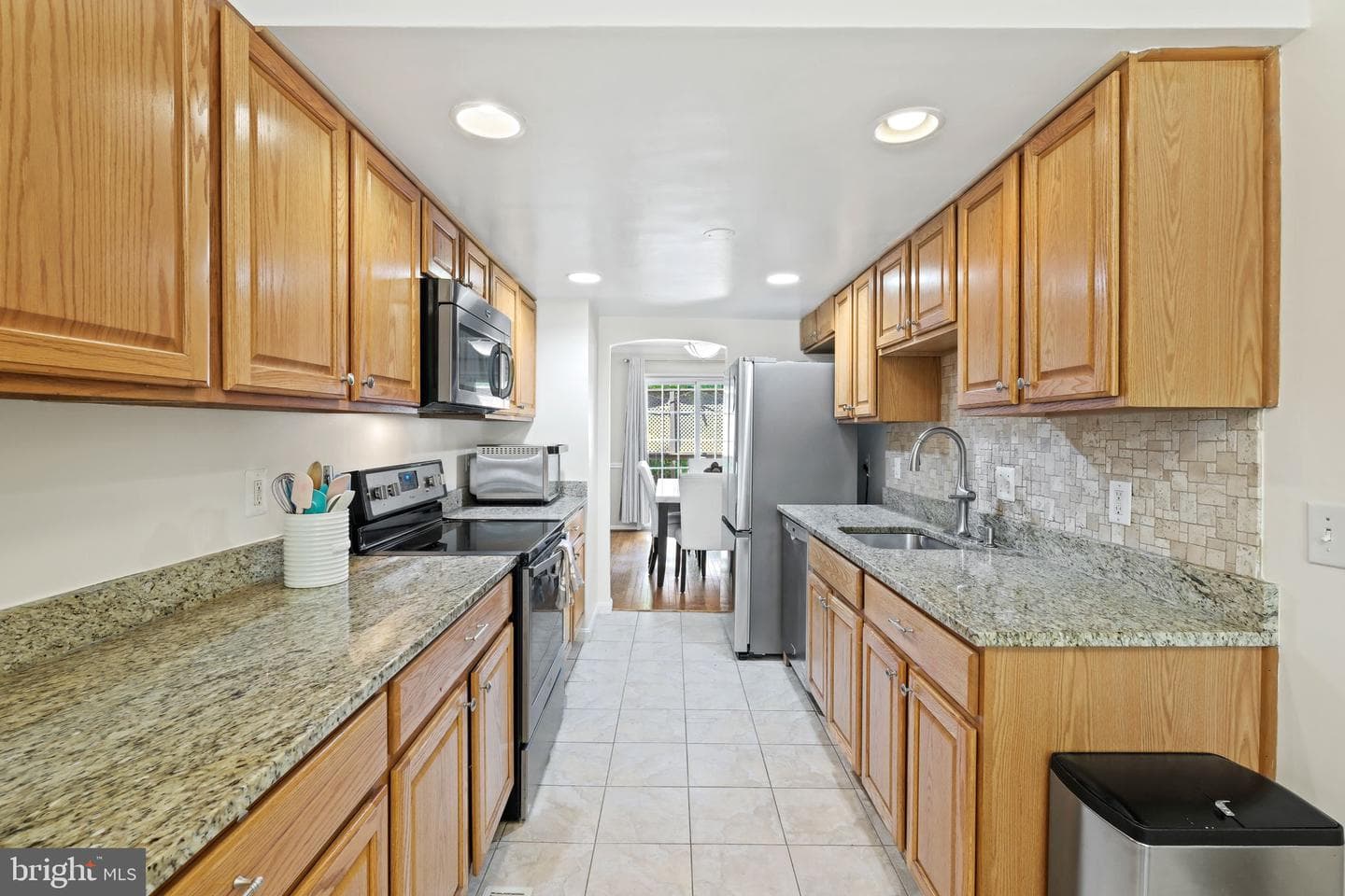 7344 Greentree Road photo 10