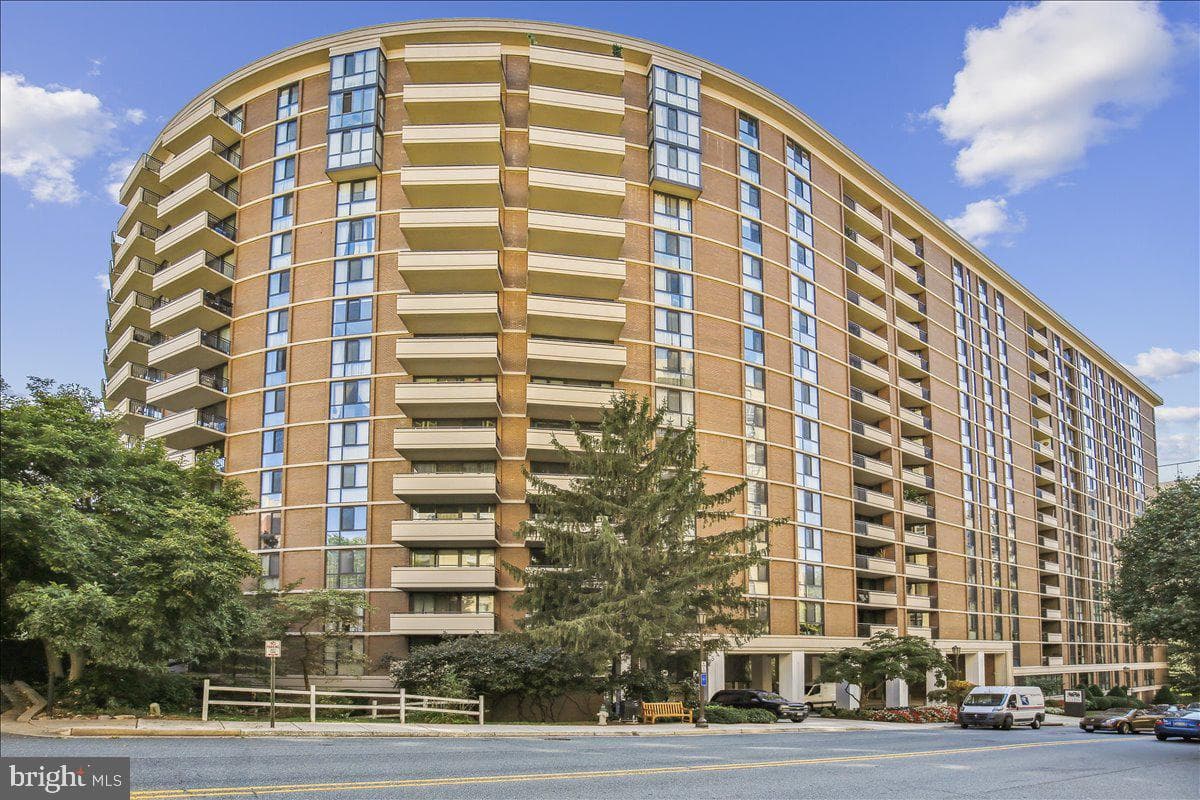 4620 N Park Avenue #903e