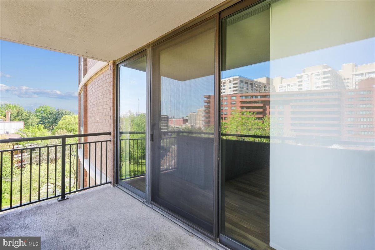4620 N Park Avenue #903e photo 22