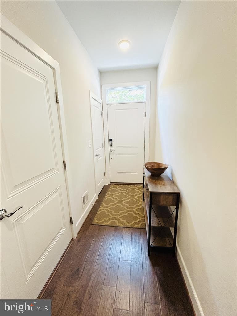 913 King Farm Boulevard photo 5