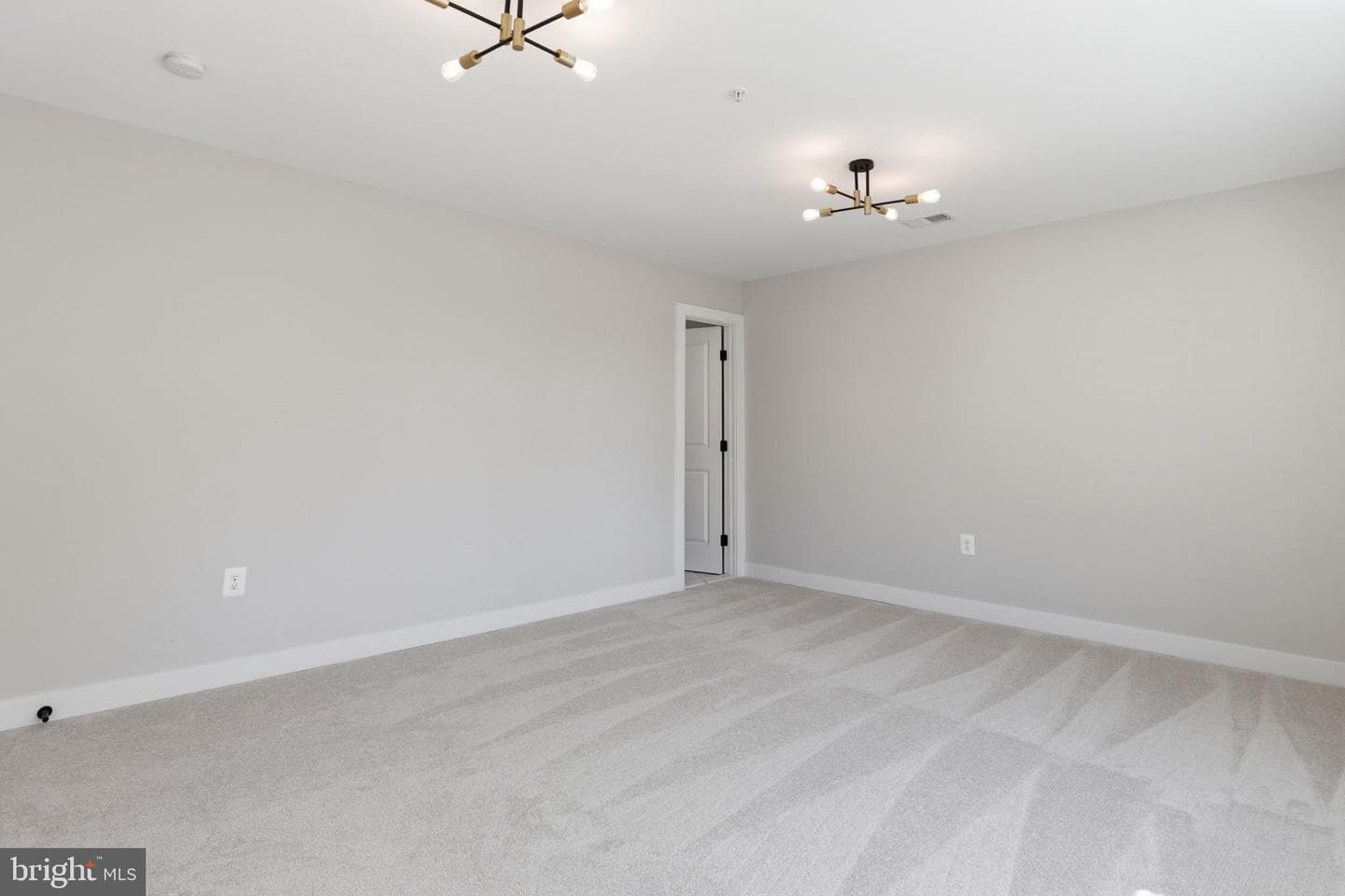 501 Horners Lane photo 32