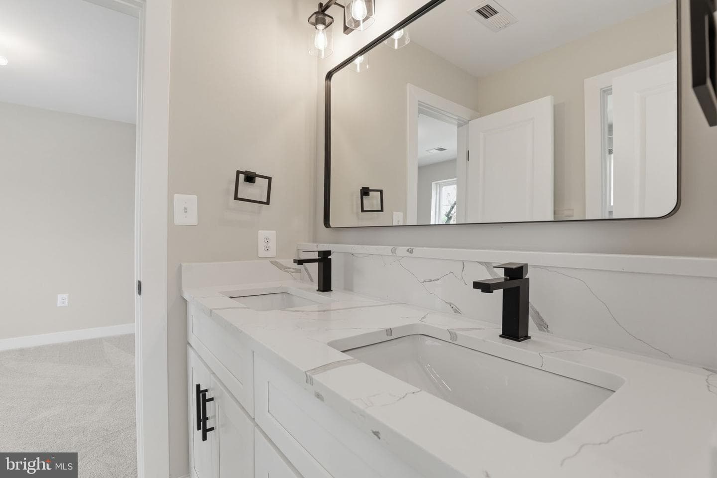 501 Horners Lane photo 38