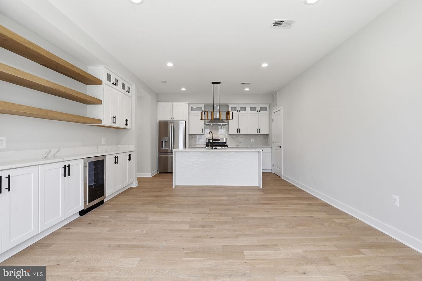 501 Horners Lane photo 8