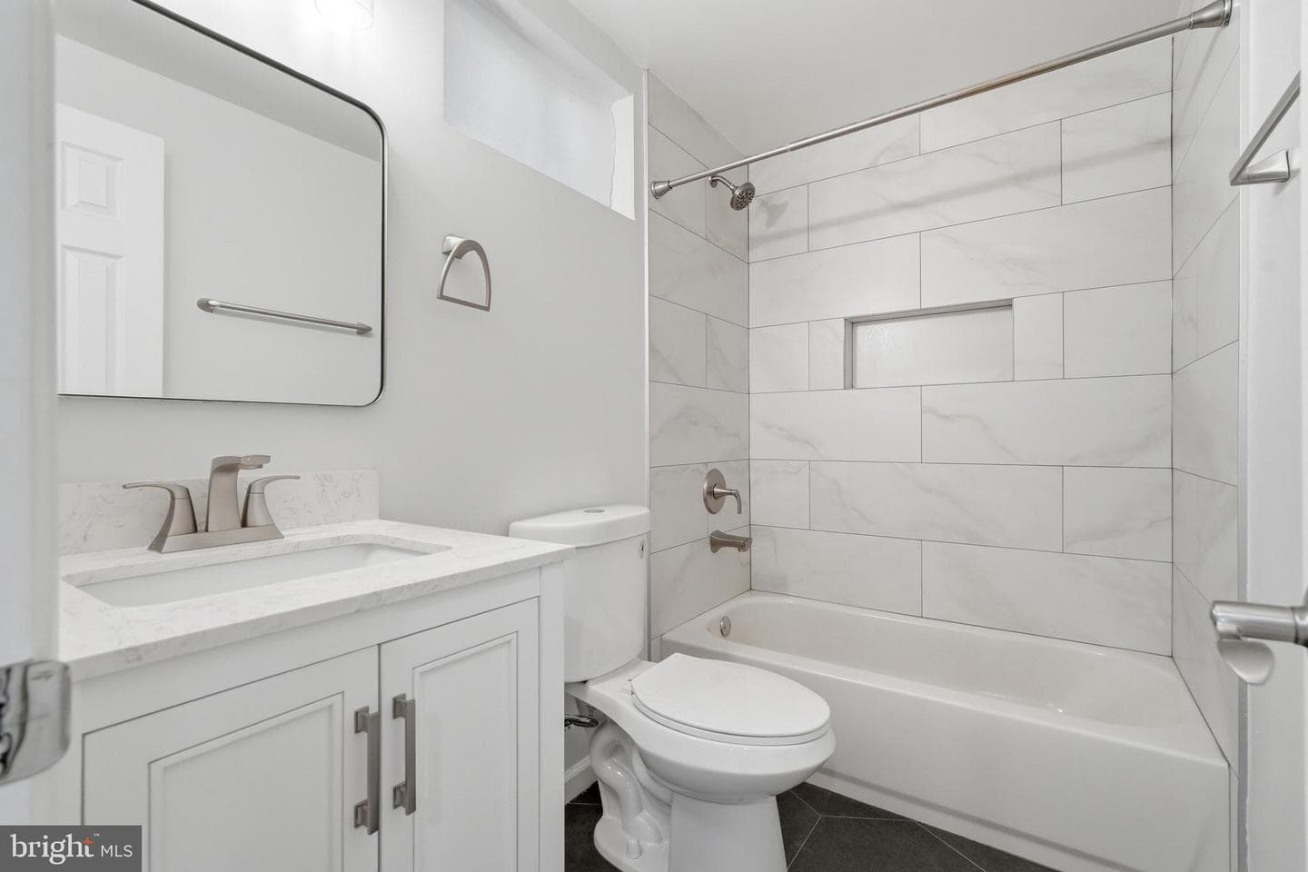 6 Bostwick Court photo 33